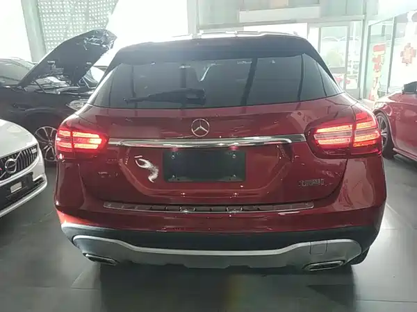 Mercedes-Benz GLA 2019