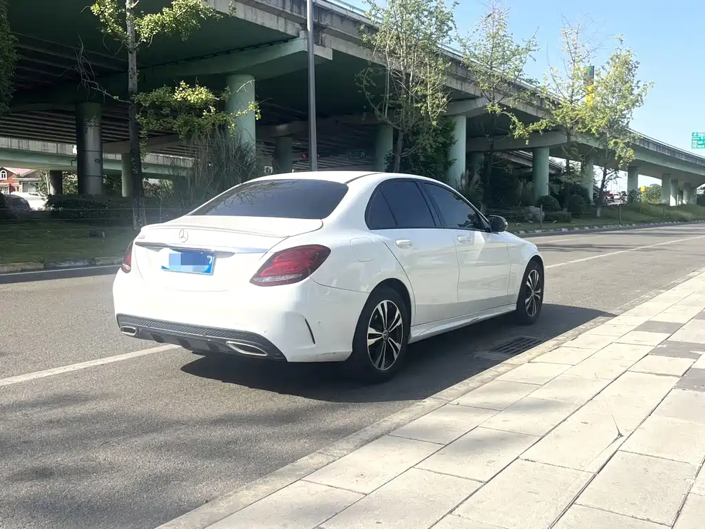 Mercedes-Benz C-Class 2018