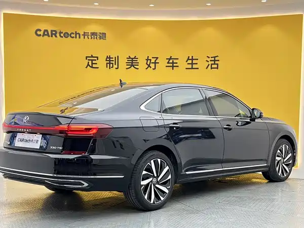 Volkswagen Passat 2024