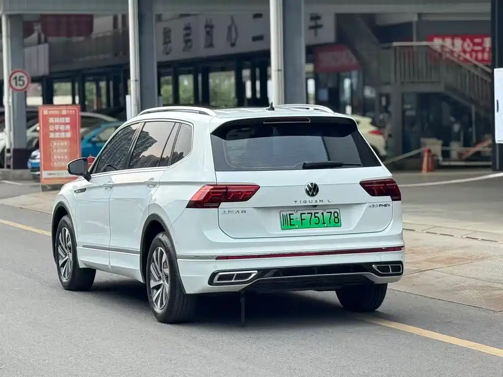 Volkswagen Tiguan L Plug-In Hybrid 2023 — фото 14