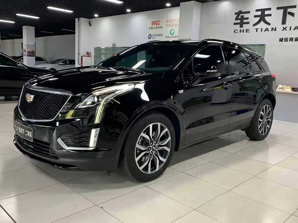 Cadillac XT5 2024 — фото 1