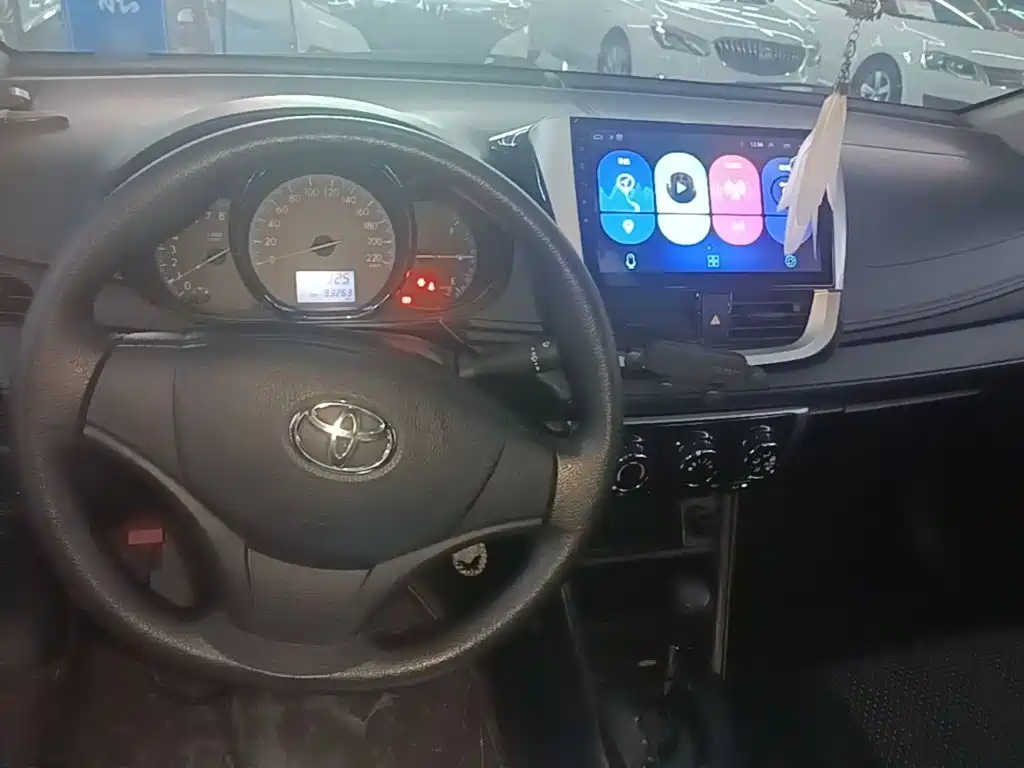 Toyota Vios 2017 — фото 10