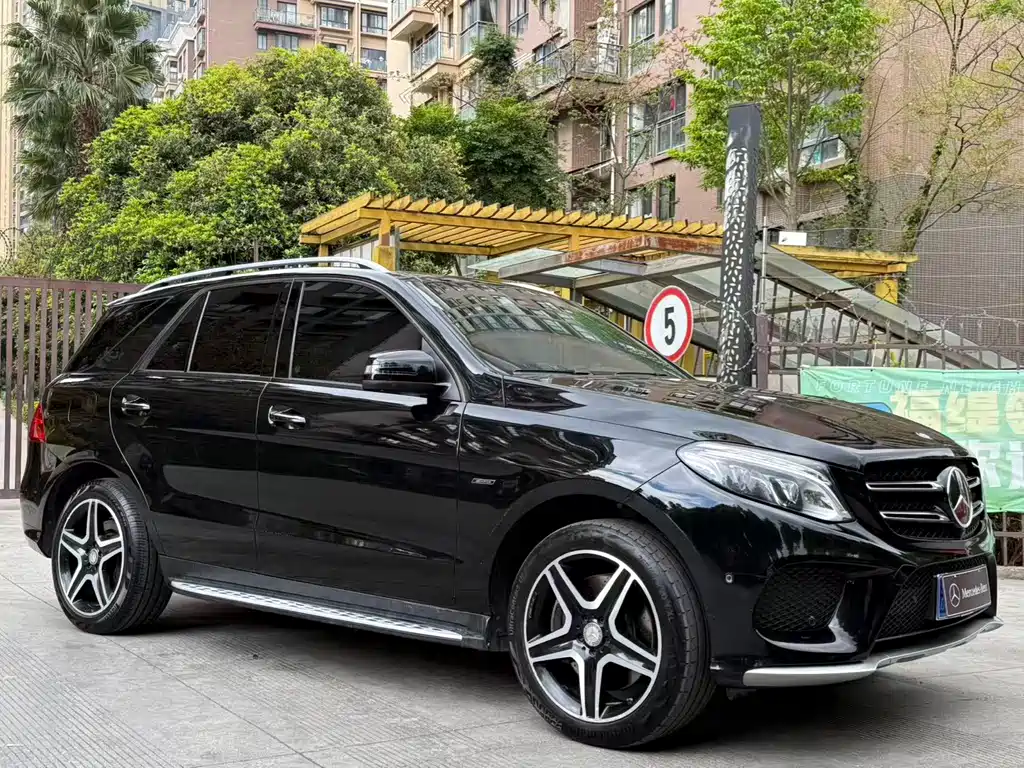 Mercedes-Benz GLE 2016 — фото 2