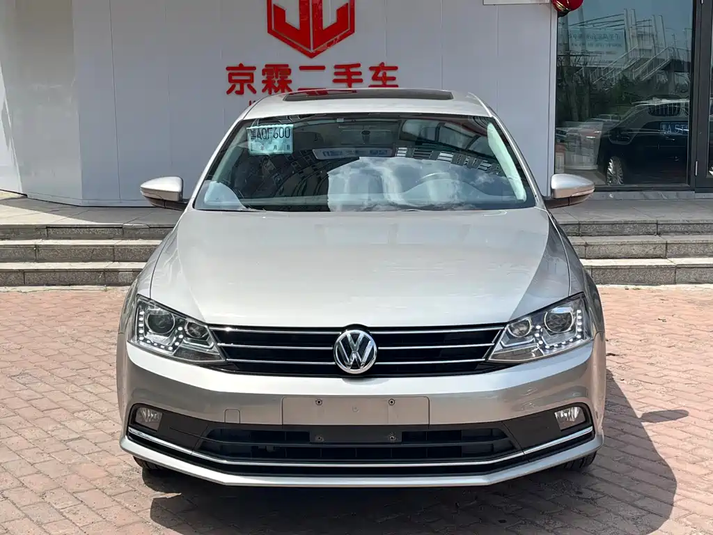 Volkswagen Sagitar 2017