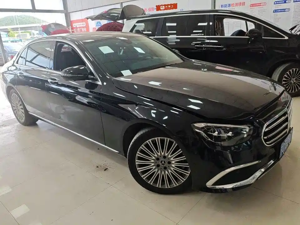 Mercedes-Benz E-Class 2023