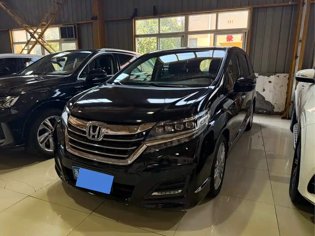Honda Elysion 2018 — фото 1