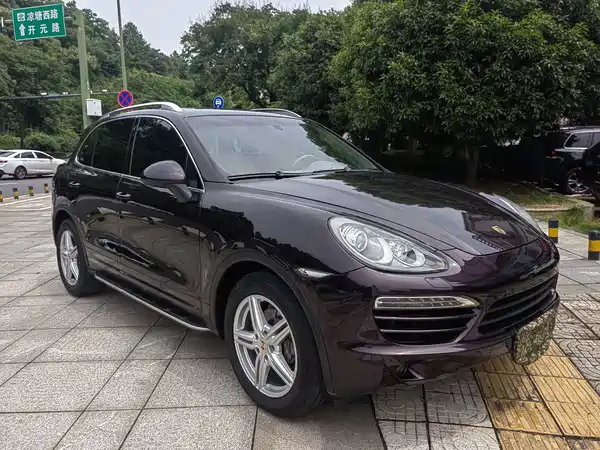 Porsche Cayenne 2011