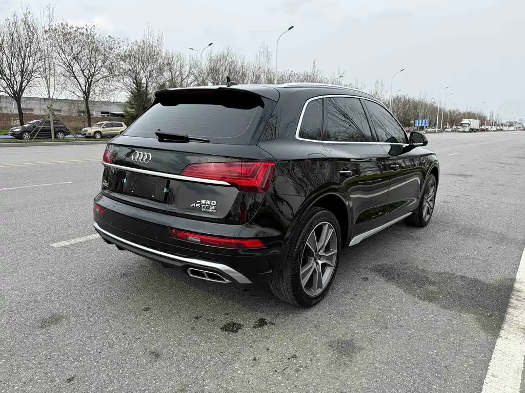 Audi Q5L 2021 — фото 20