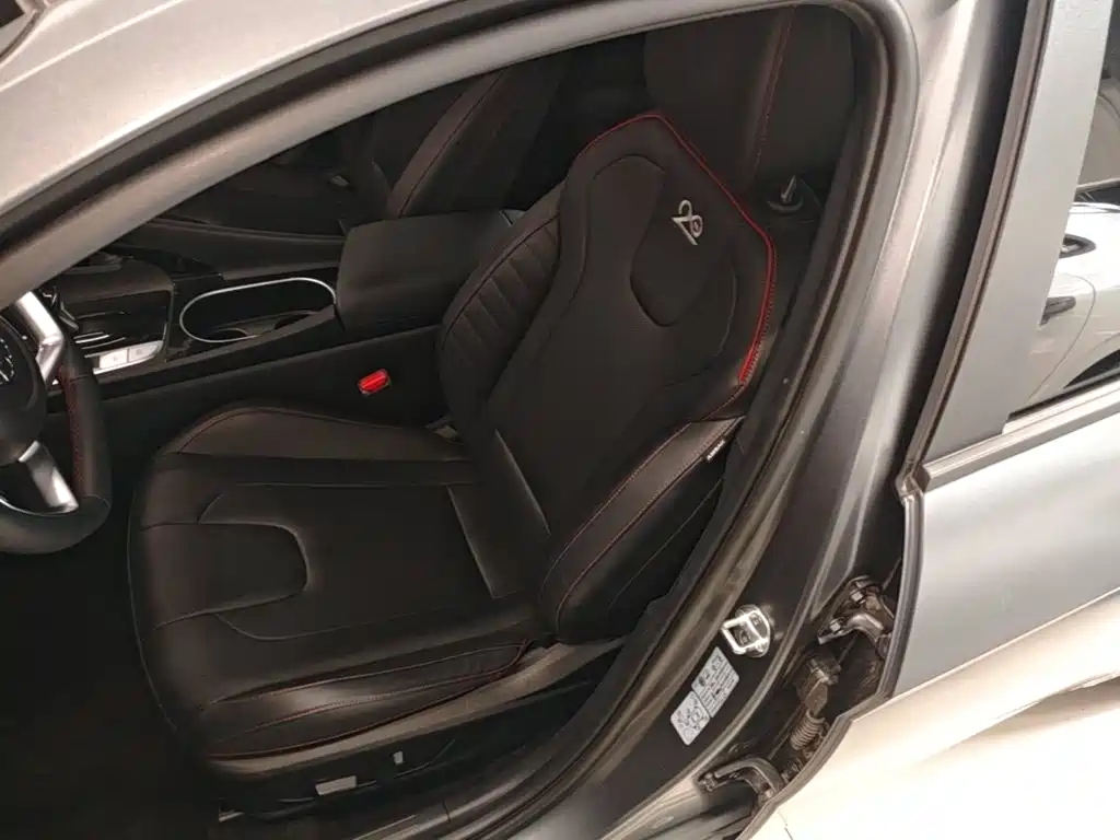 Hyundai Elantra 2023 — фото 15