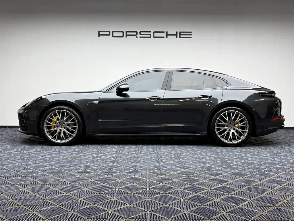 Porsche Panamera 2025 — фото 15
