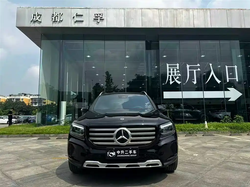 Mercedes-Benz GLB 2024