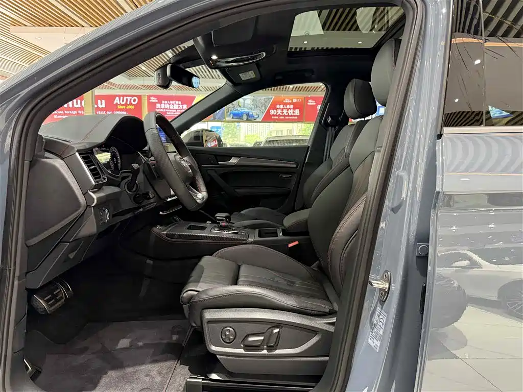 Audi Q5L Sportback 2022 — фото 12