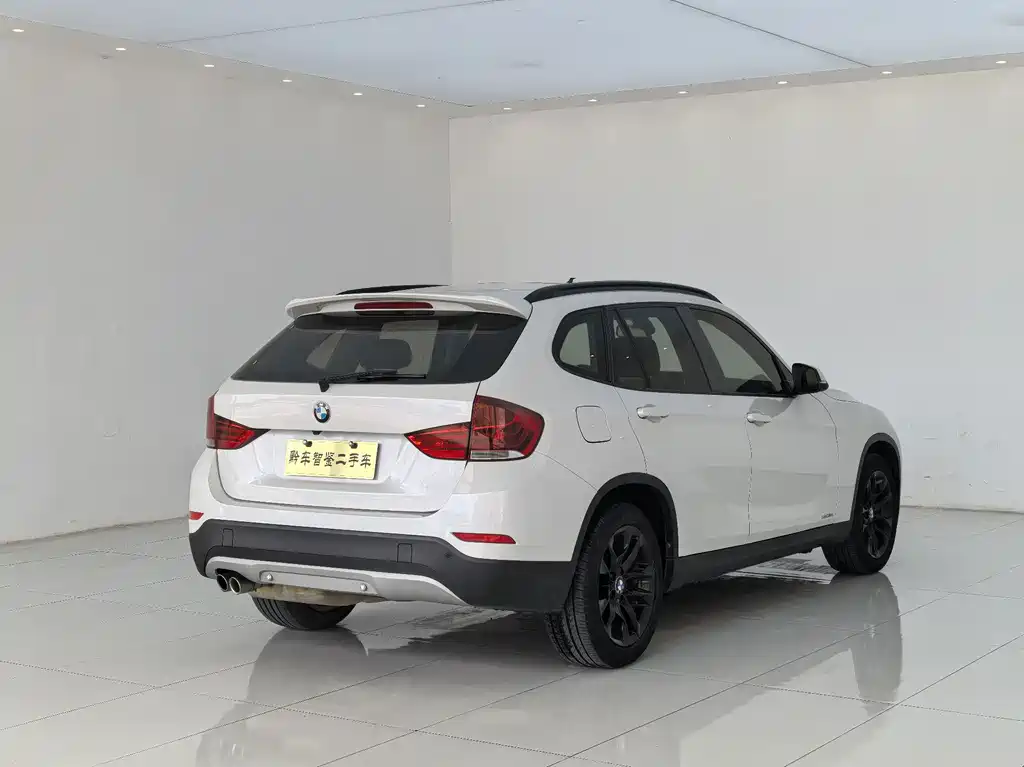 BMW X1 2015 — фото 5