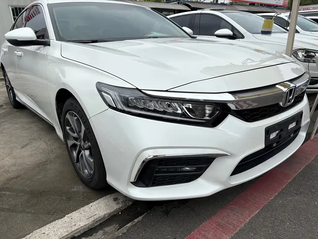 Honda Inspire 2021 — фото 3