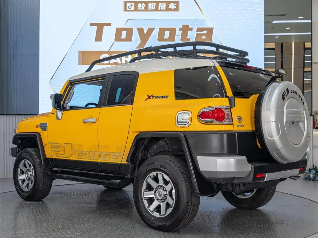 Toyota FJ Cruiser 2019 — фото 5
