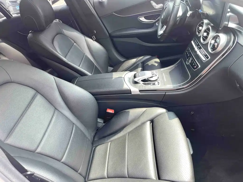 Mercedes-Benz C-Class 2017 — фото 15