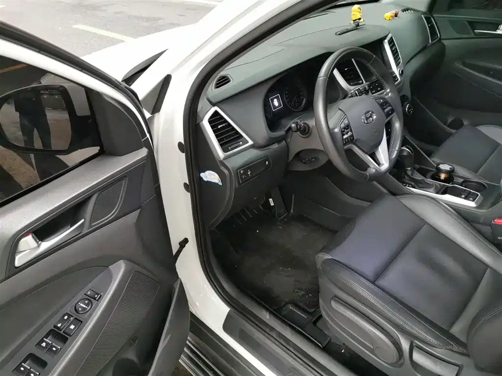 Hyundai Tucson 2017 — фото 12
