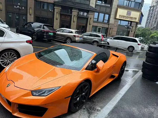 Lamborghini Huracan 2016