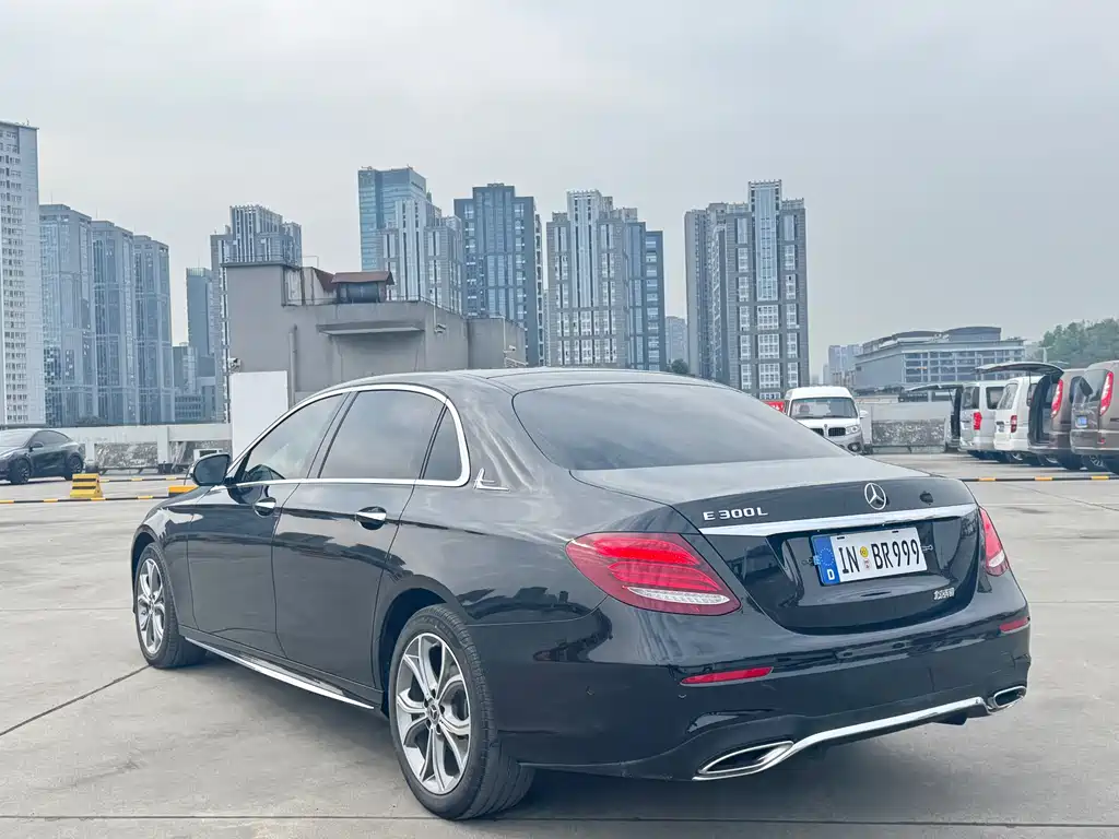 Mercedes-Benz E-Class 2020 — фото 14