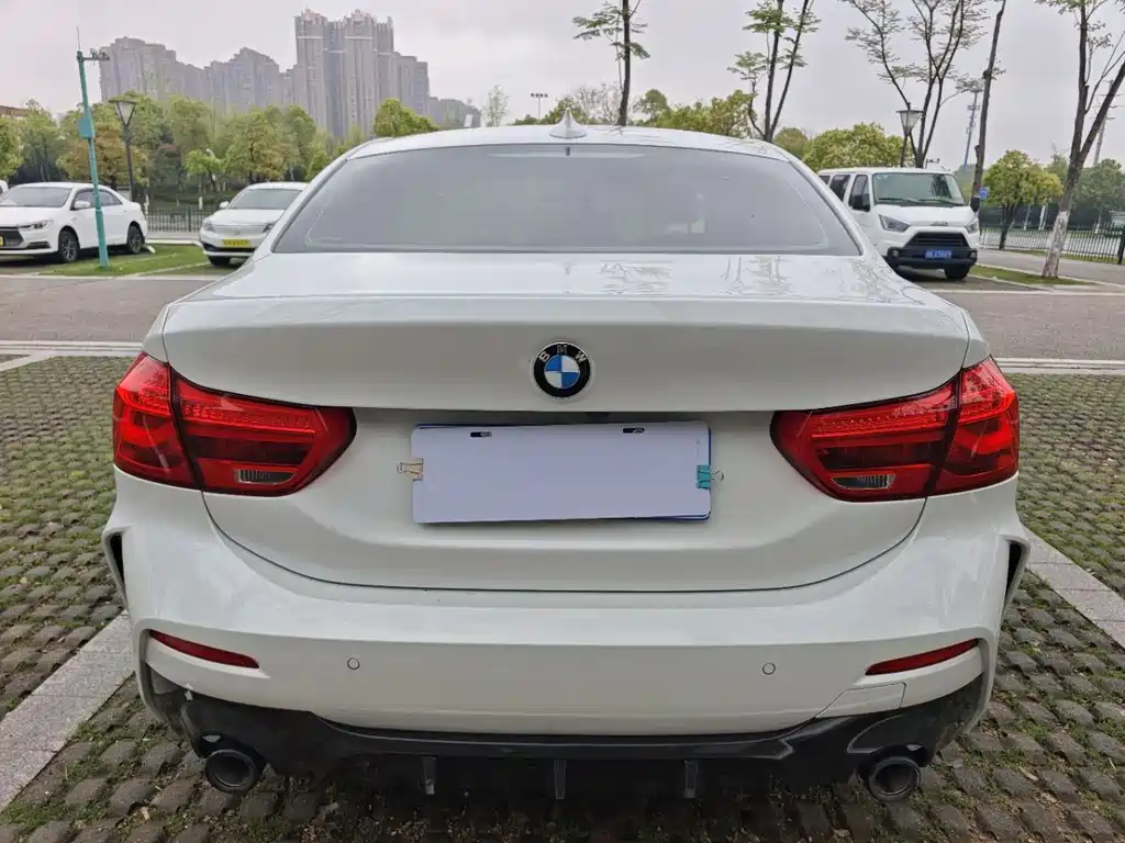 BMW 1 Series 2022