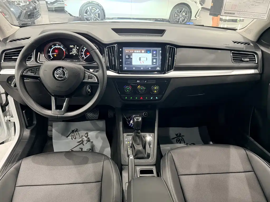 Skoda Kamiq 2023 — фото 16