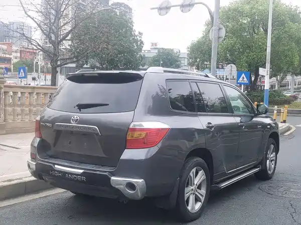 Toyota Highlander 2011