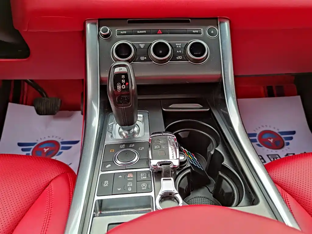 Land Rover Sport 2018 — фото 11