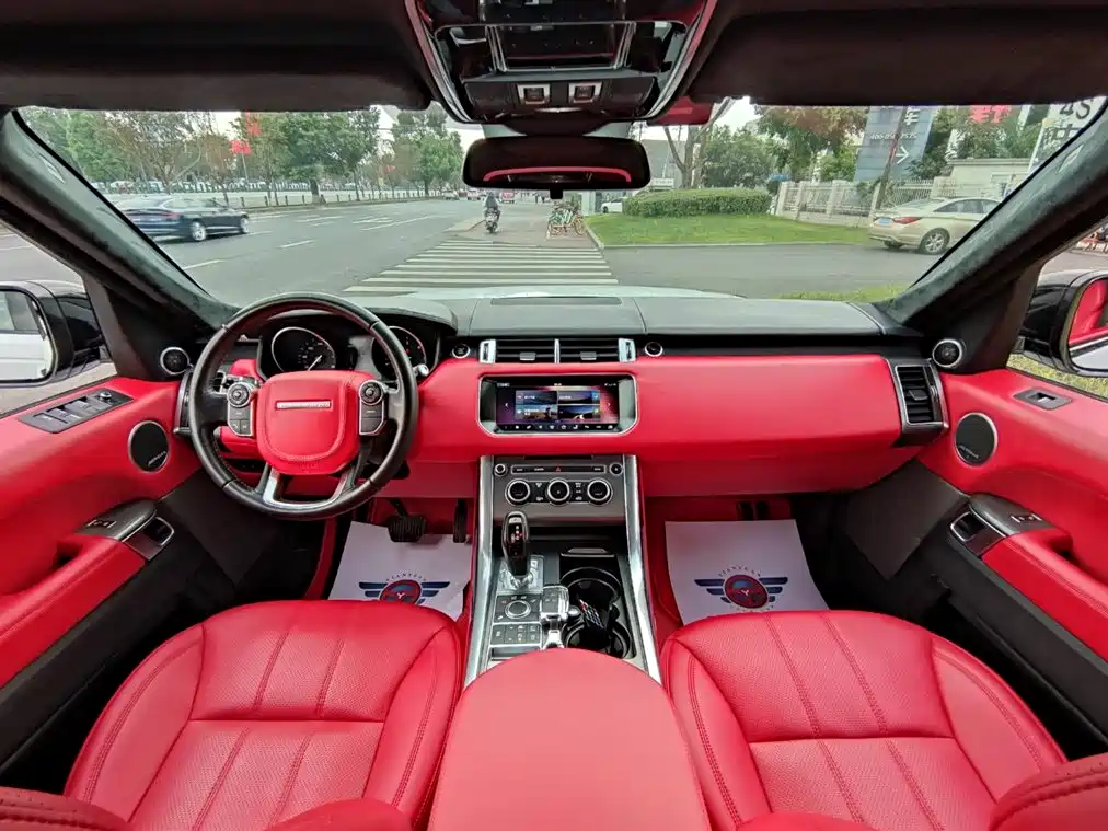 Land Rover Sport 2018 — фото 12