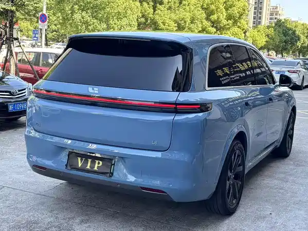 Li Auto L8 2023
