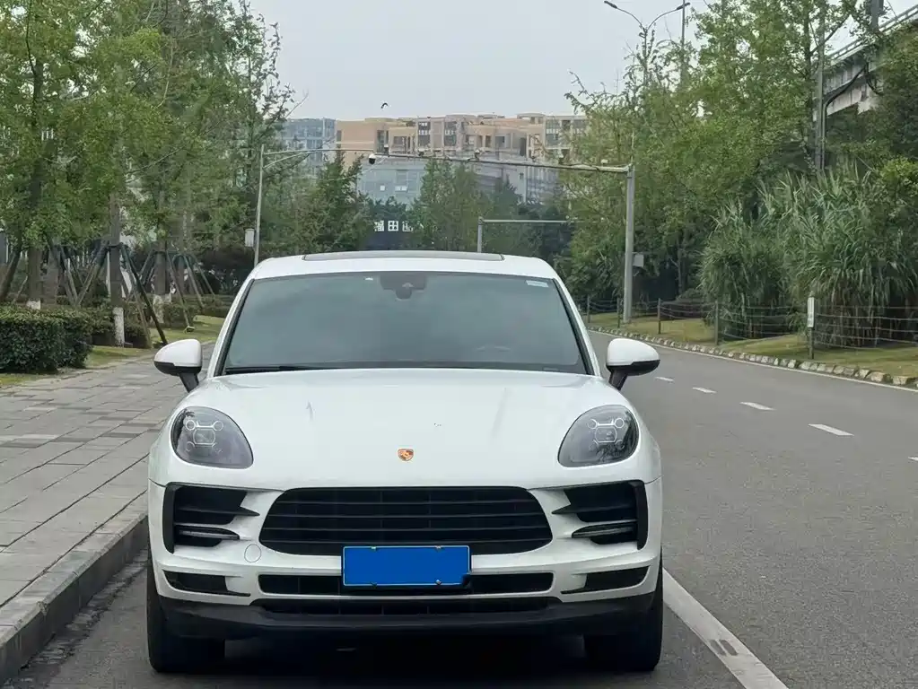 Porsche Macan 2021 — фото 2