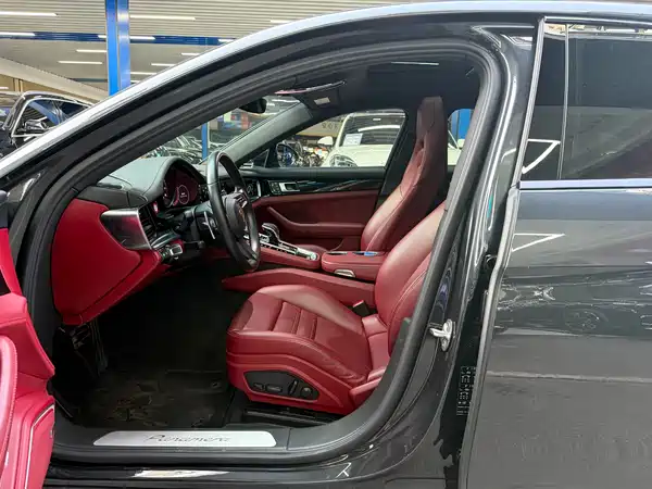 Porsche Panamera 2022