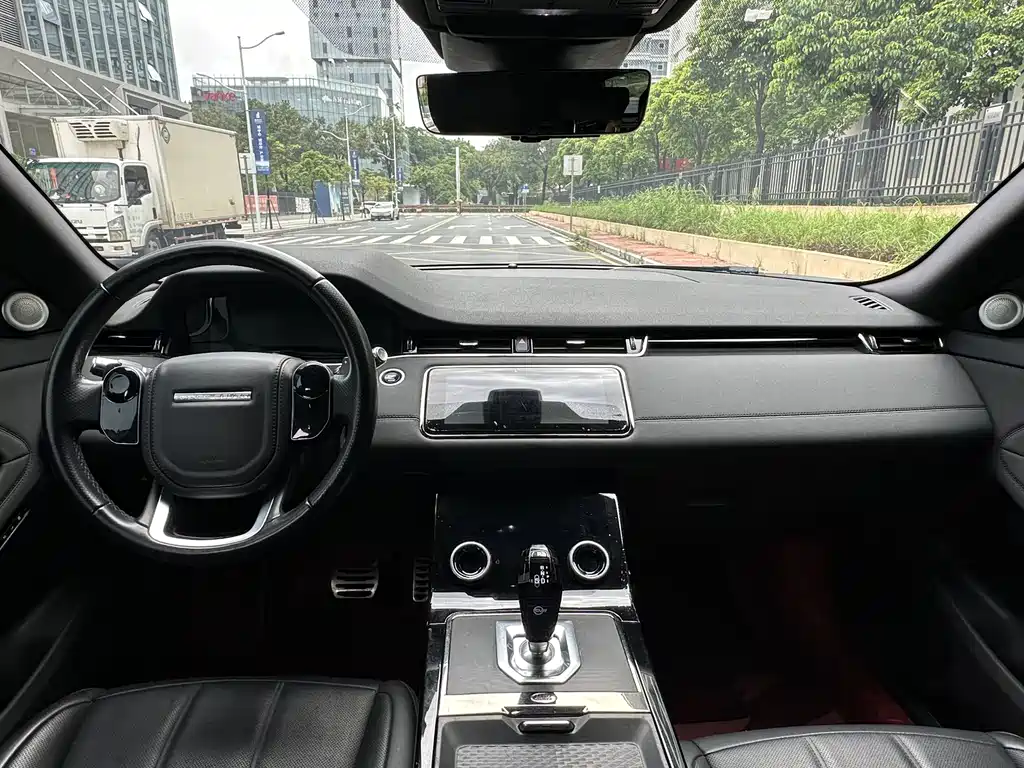 Land Rover Evoque 2020 — фото 12