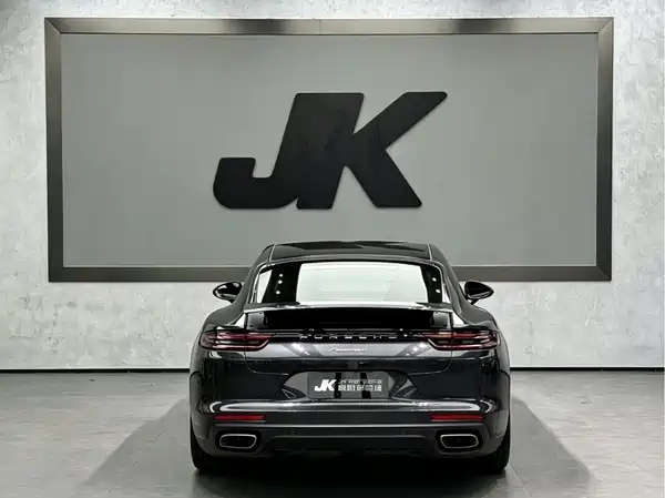 Porsche Panamera 2019