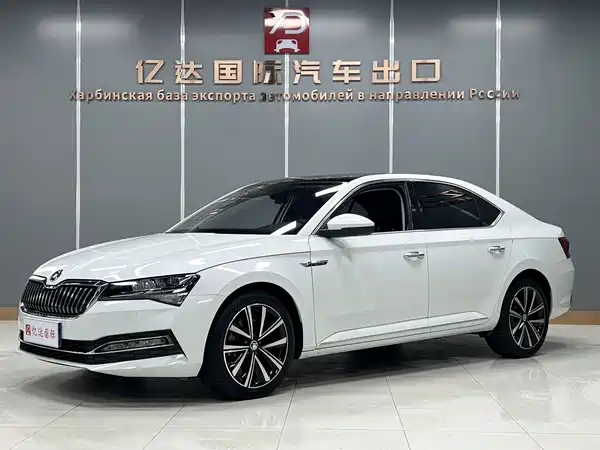 Skoda Superb 2023