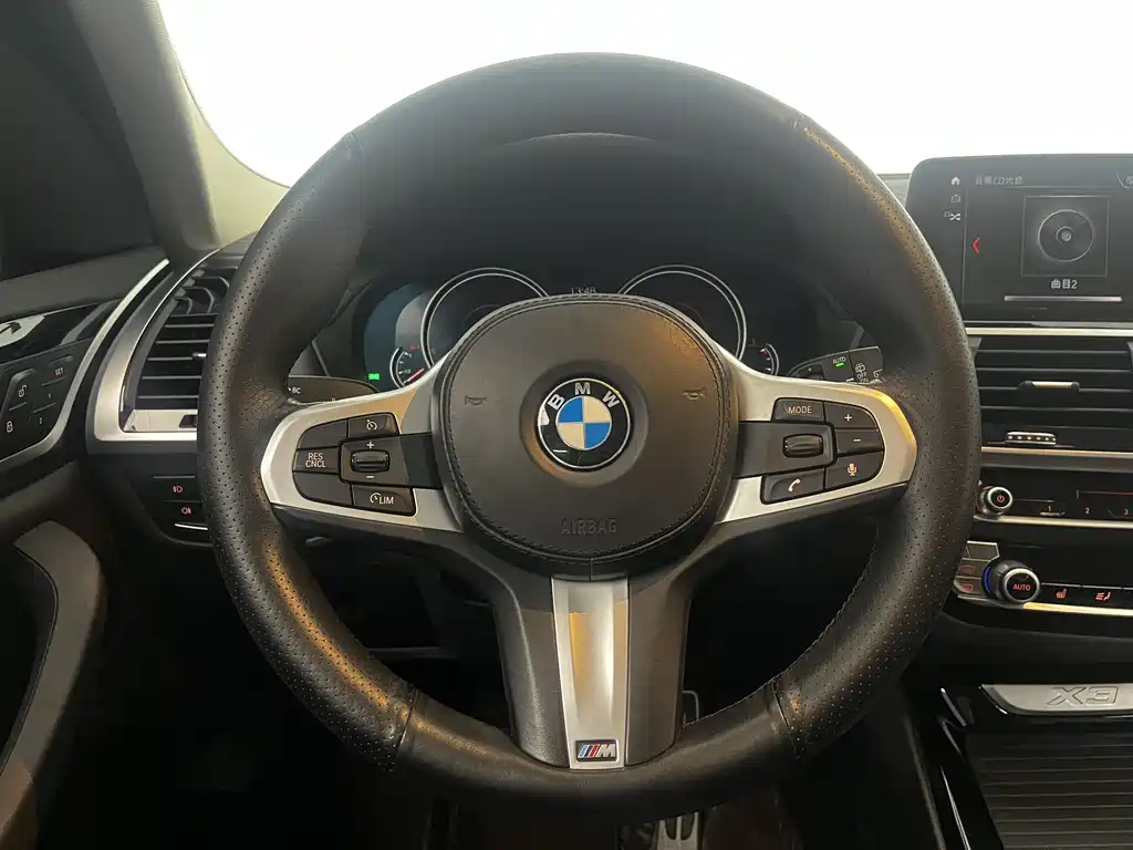 BMW X3 2019 — фото 13