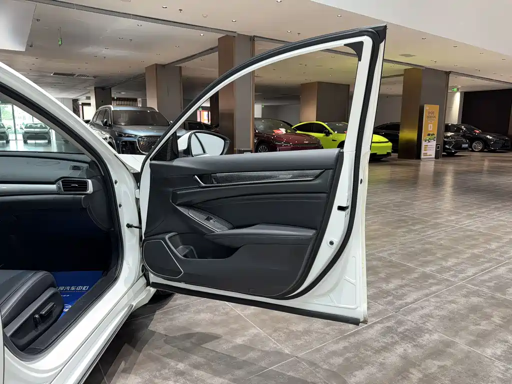 Honda Accord 2021 — фото 28