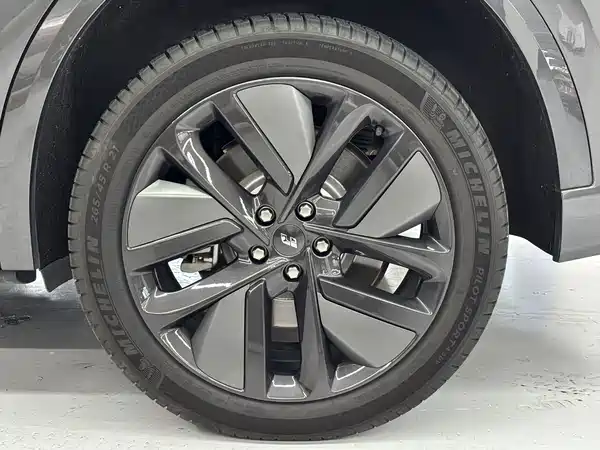 Li Auto L9 2023