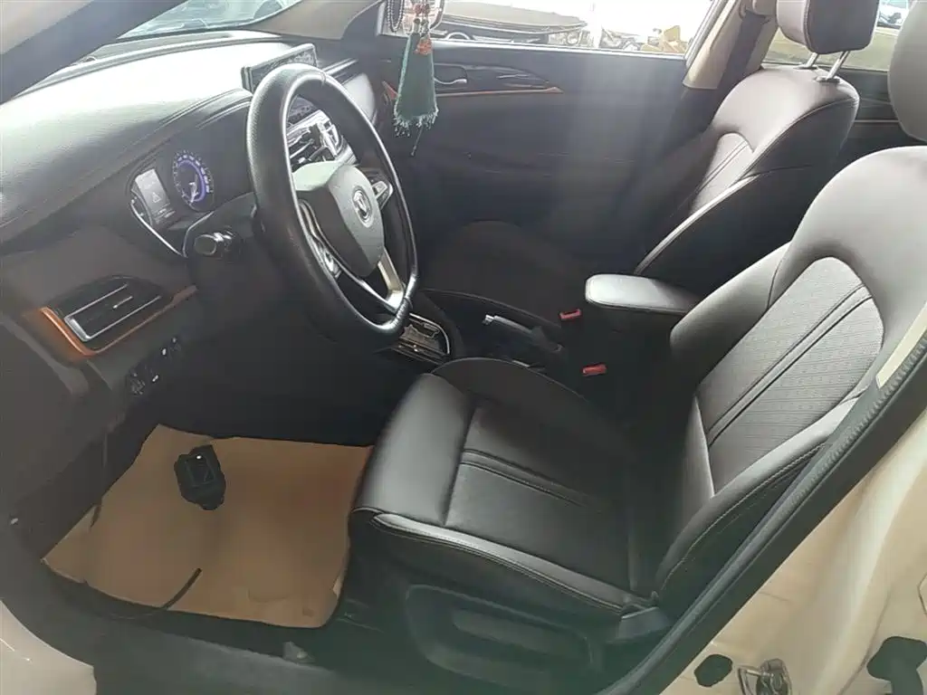 Changan Eado DT 2020 — фото 16