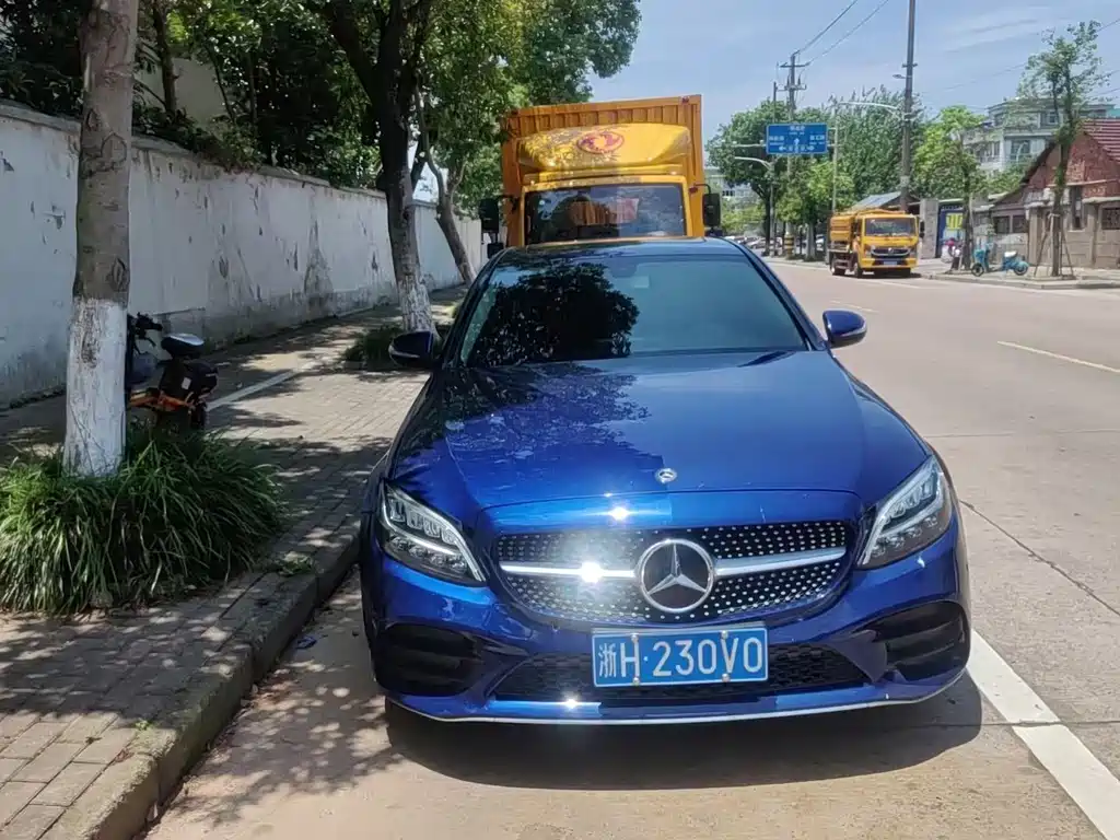Mercedes-Benz C-Class 2021