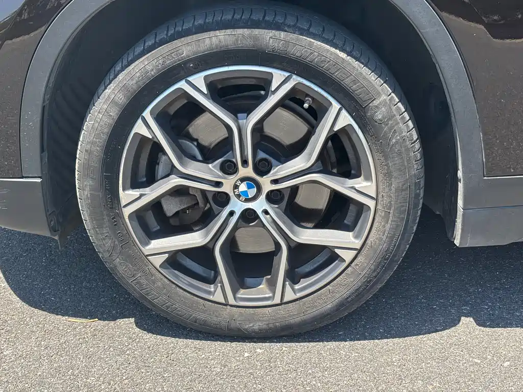 BMW X1 2022 — фото 3