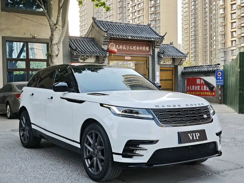 Land Rover Range Rover Velar 2024 — фото 3