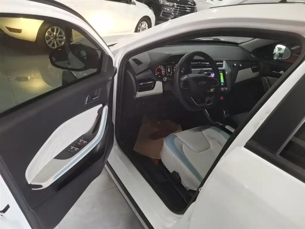 Chery Tiggo 3x 2022 — фото 16