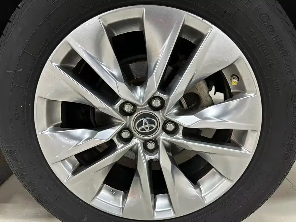 Toyota Wildlander 2020 — фото 13