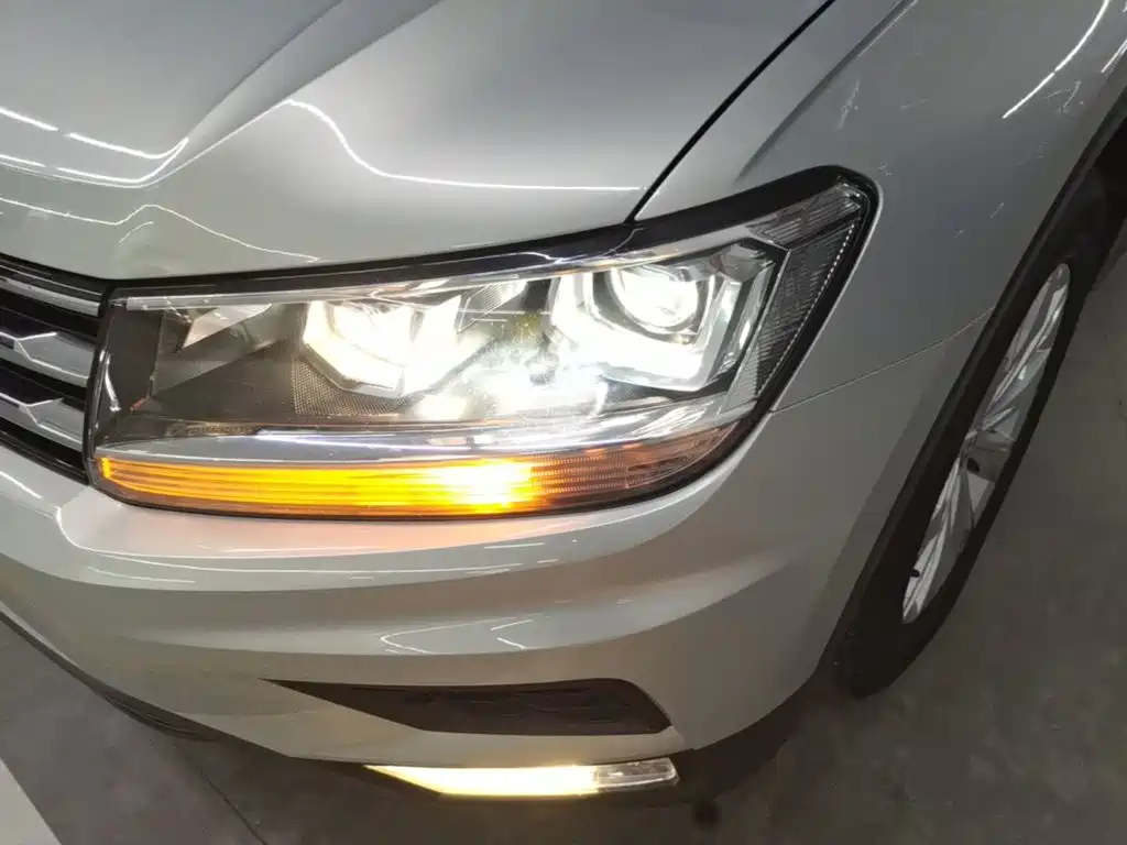 Volkswagen Tiguan L 2018 — фото 24
