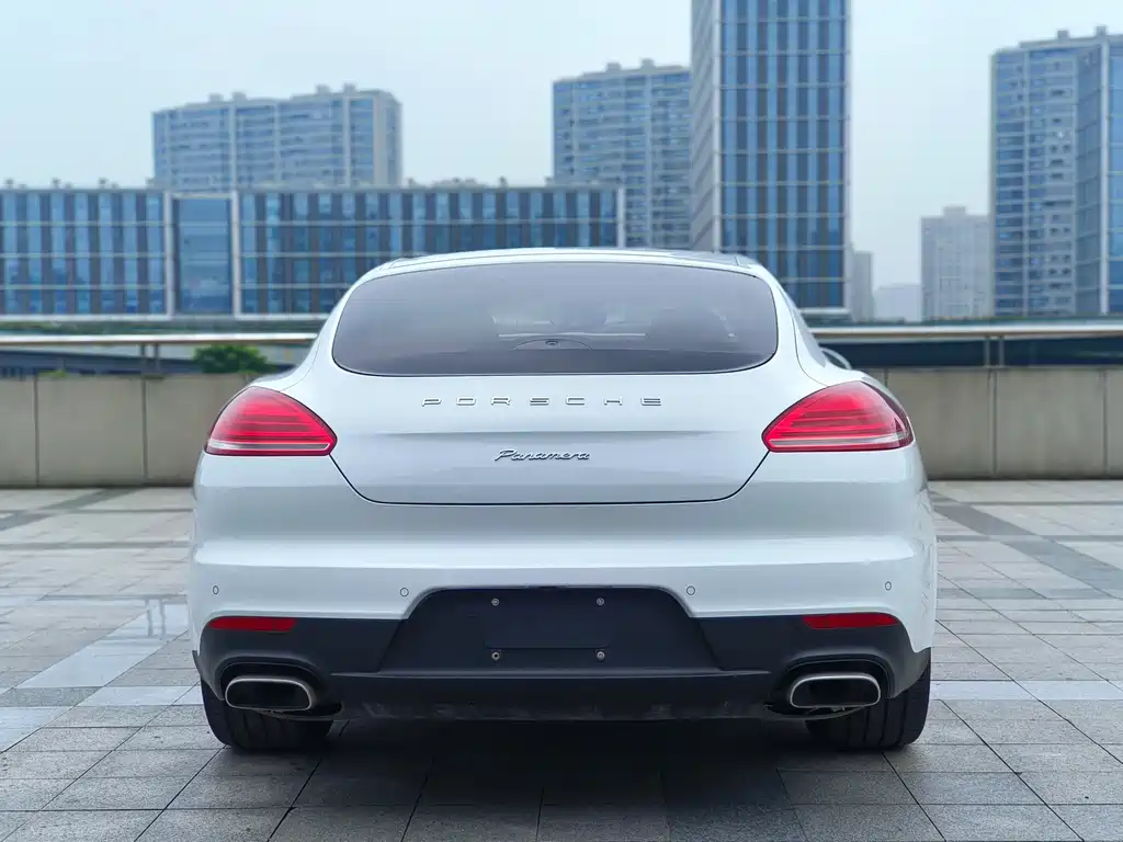 Porsche Panamera 2016 — фото 13