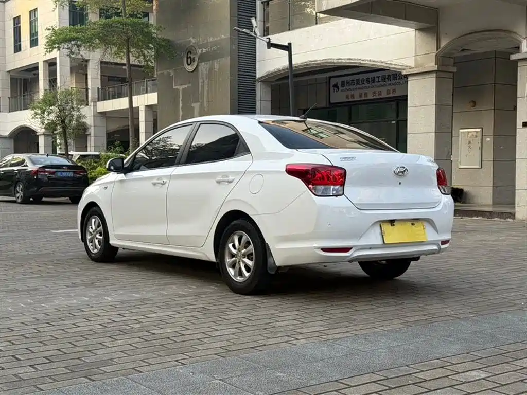 Hyundai Verna 2018 — фото 7