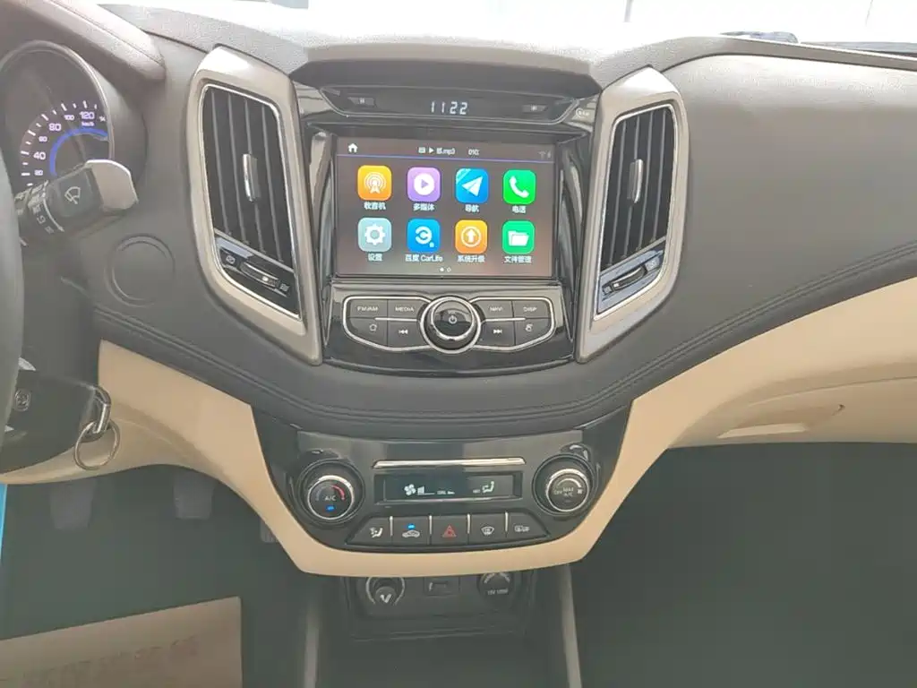 Changan Eado 2017 — фото 13