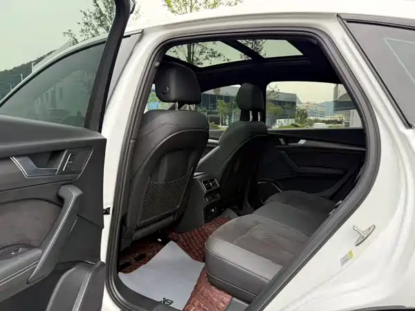 Audi Q5L Sportback 2024