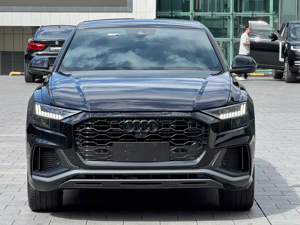 Audi Q8 2020 — фото 2