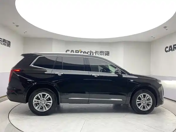 Cadillac XT6 2022